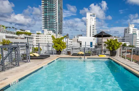 Riviera Suites South Beach Hotel